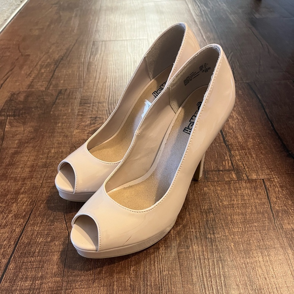 Women's Cream Peep Toe Heels